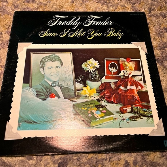 Freddy Fender - Since I Met you Baby- vintage vinyl record 1975 - Picture 1 of 10